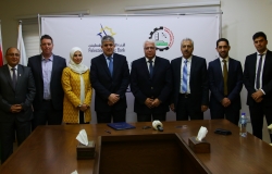 الإسلامي الفلسطيني وجامعة بوليتكنك فلسطين يطلقان الدورة الرابعة من جائزة البحث العلمي